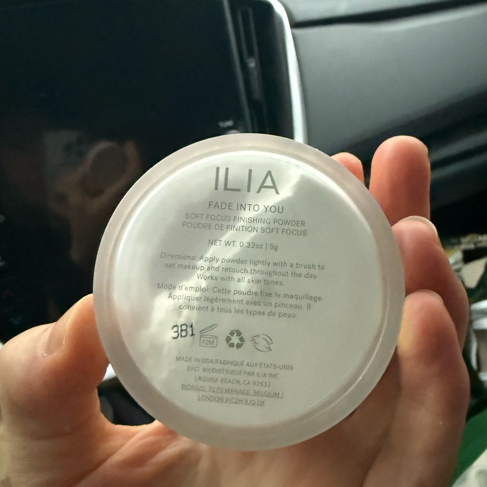 ILIA Soft Focus Finishing Powder